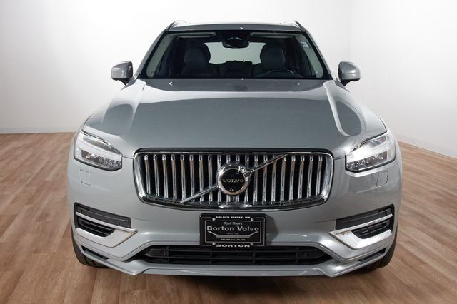 Used 2024 Volvo XC90 T8 Plus w/ Protection Package Premier AWD/4WD image 2