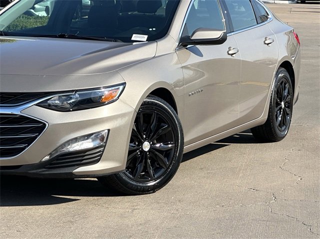 Used 2023 Chevrolet Malibu LT image 3