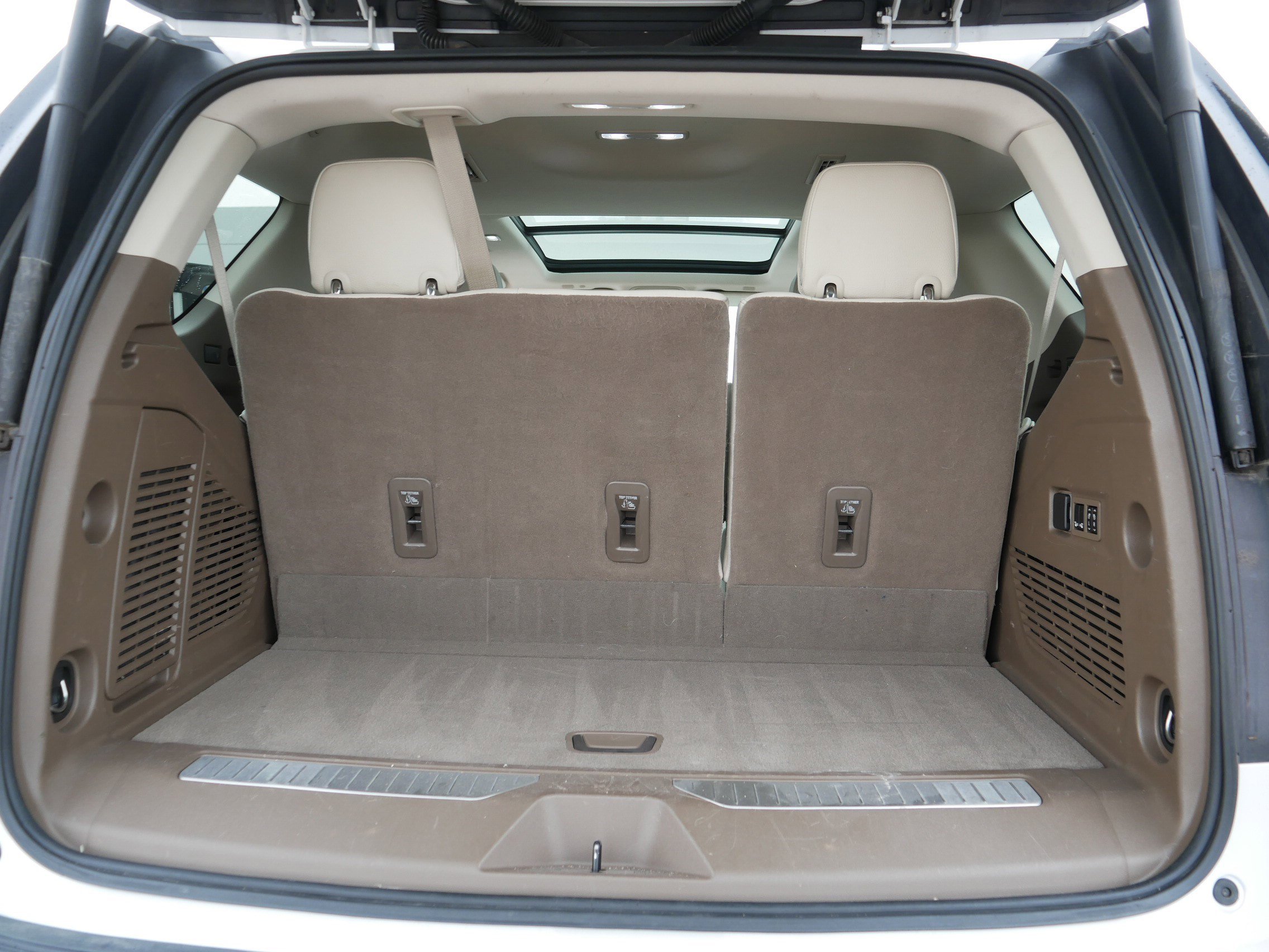 Used 2022 GMC Yukon Denali image 18