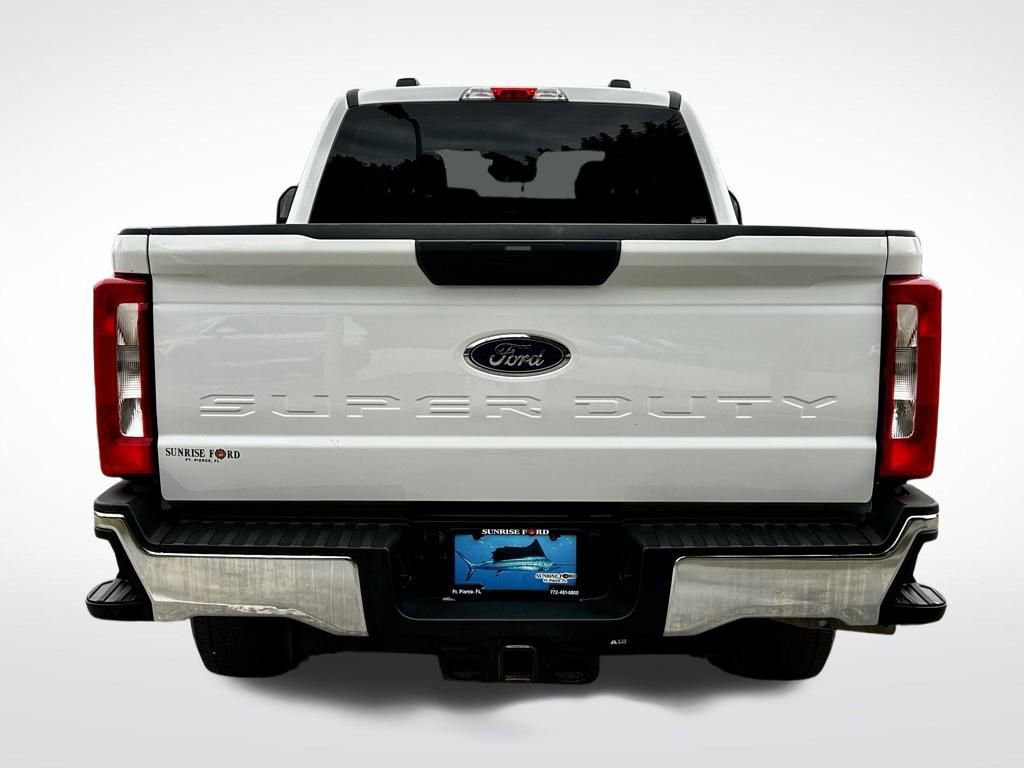 Used 2025 Ford F350 XLT image 6