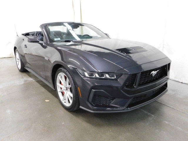 Used 2024 Ford Mustang GT Premium image 2