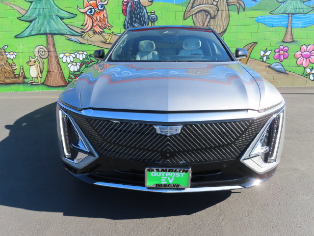 Used 2025 Cadillac Lyriq Luxury RWD image 2