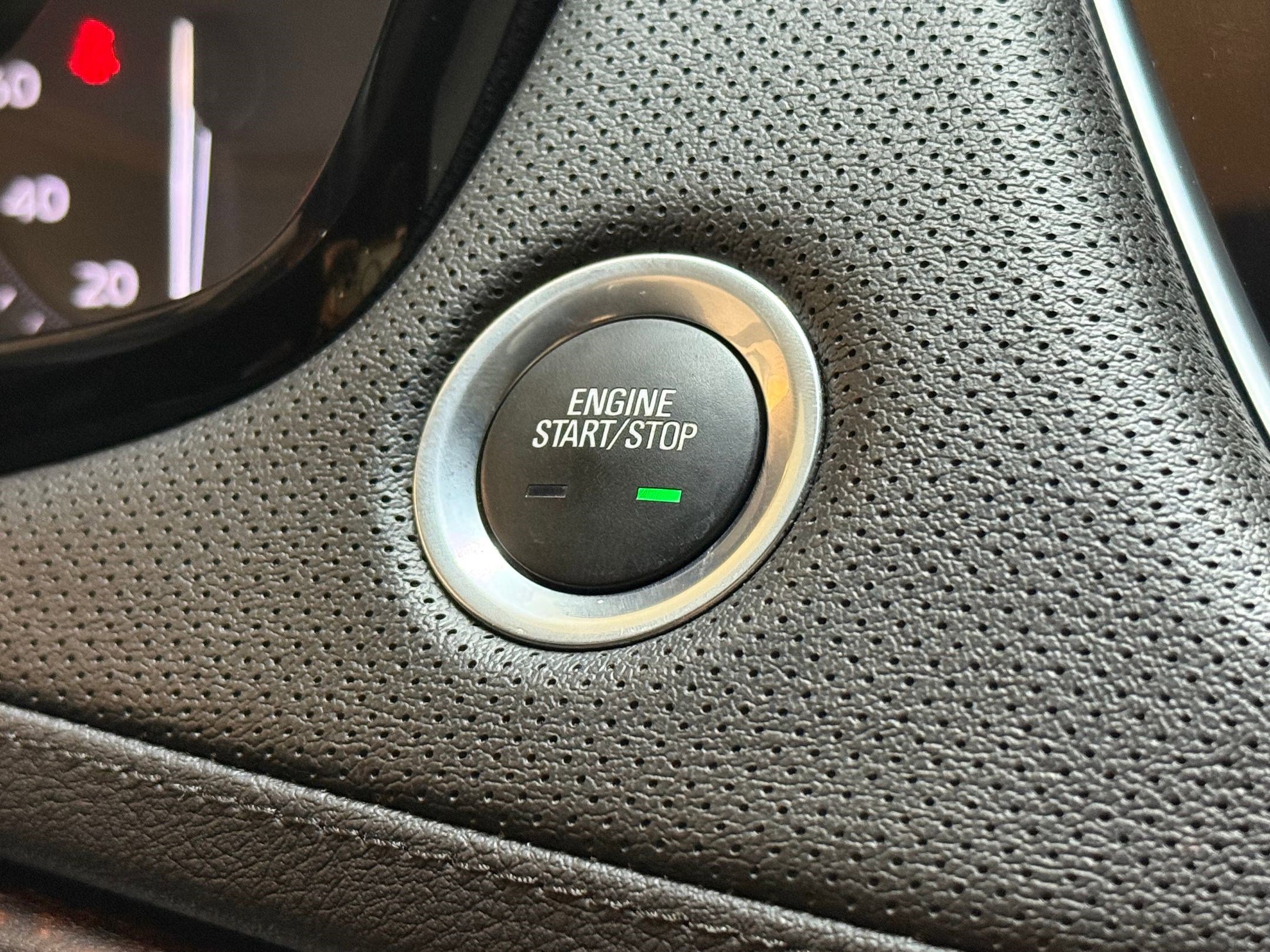 Certified 2022 Cadillac XT5 Premium Luxury w/ Technology Package image 40