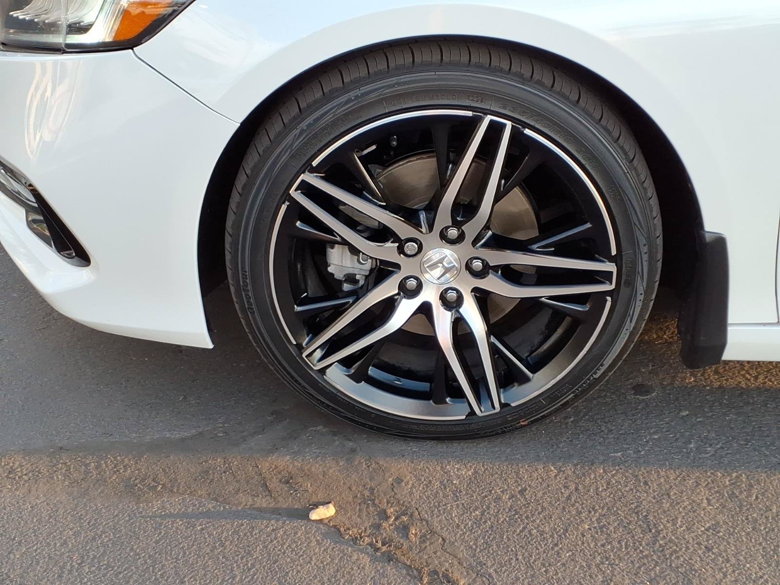 Used 2022 Honda Accord Touring image 8