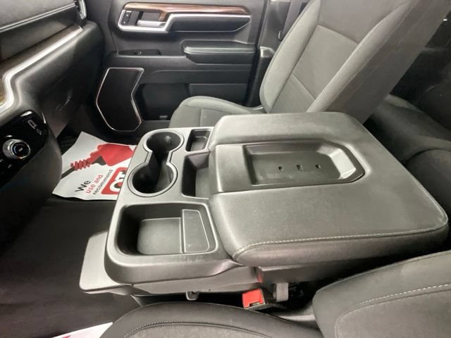 Used 2024 Chevrolet Silverado 2500 LT AWD/4WD image 18