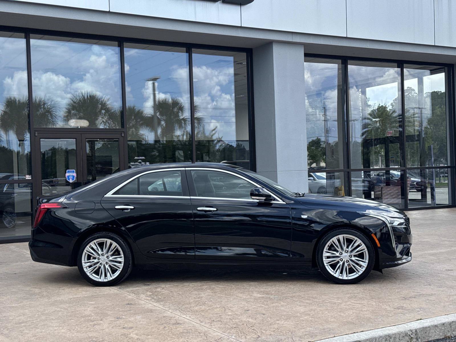 Used 2026 Cadillac CT4 Premium Luxury RWD image 2