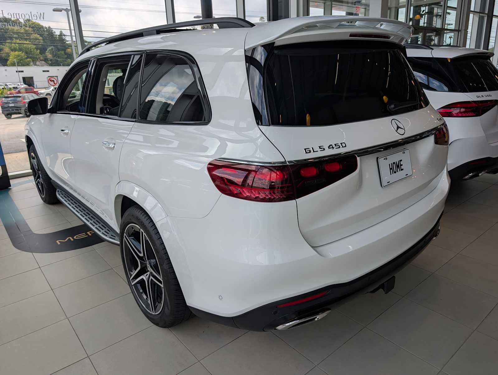 New 2026 Mercedes-Benz GLS 450 4MATIC image 9