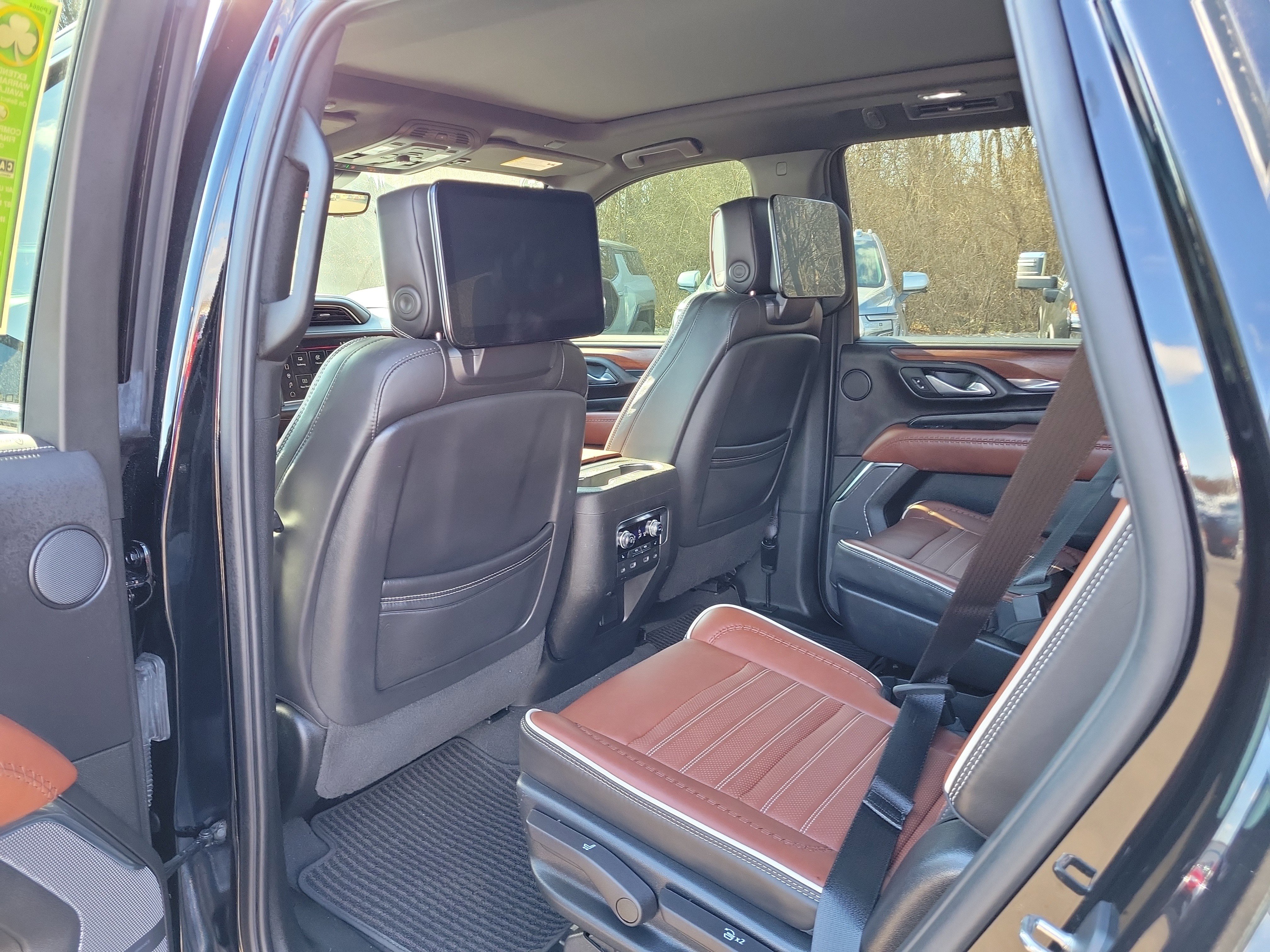 Used 2023 GMC Yukon Denali Ultimate image 14