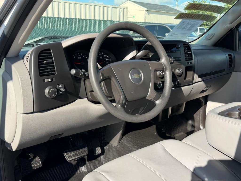 Used 2008 Chevrolet Silverado 1500 W/T image 16