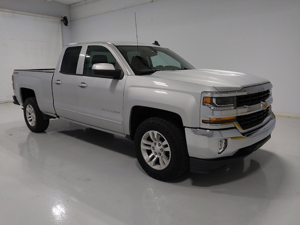 Used 2018 Chevrolet Silverado 1500 LT w/ All Star Edition image 13