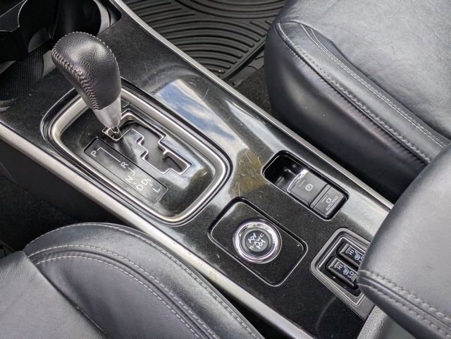 Used 2020 Mitsubishi Outlander ES AWD/4WD image 19