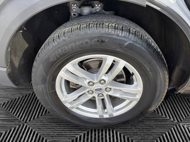 Certified 2023 Ford Explorer XLT w/ Equipment Group 202A AWD/4WD image 14