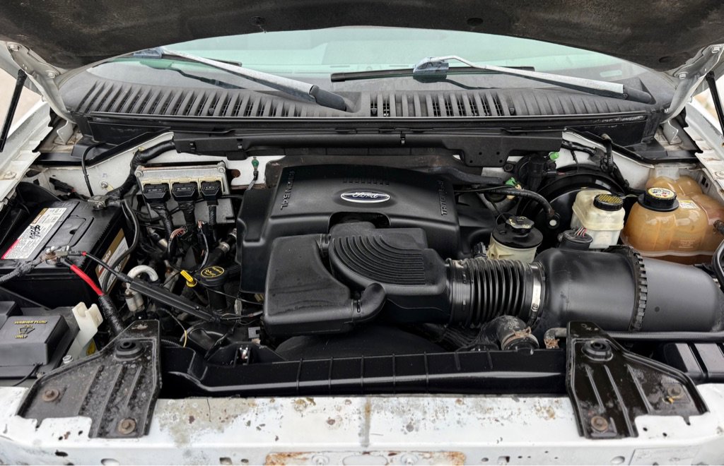 Used 2004 Ford Expedition XLT RWD image 21