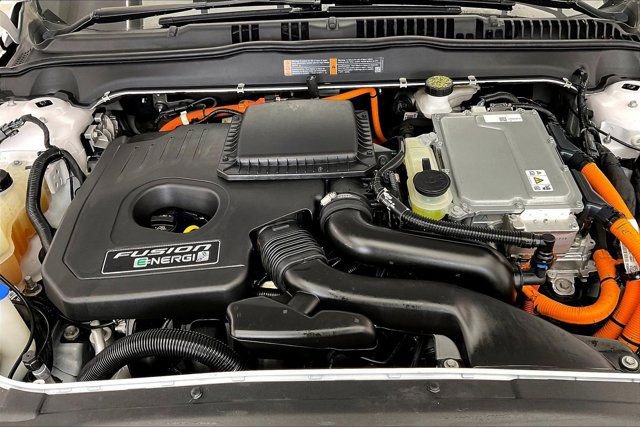 Used 2020 Ford Fusion Energi Titanium image 9