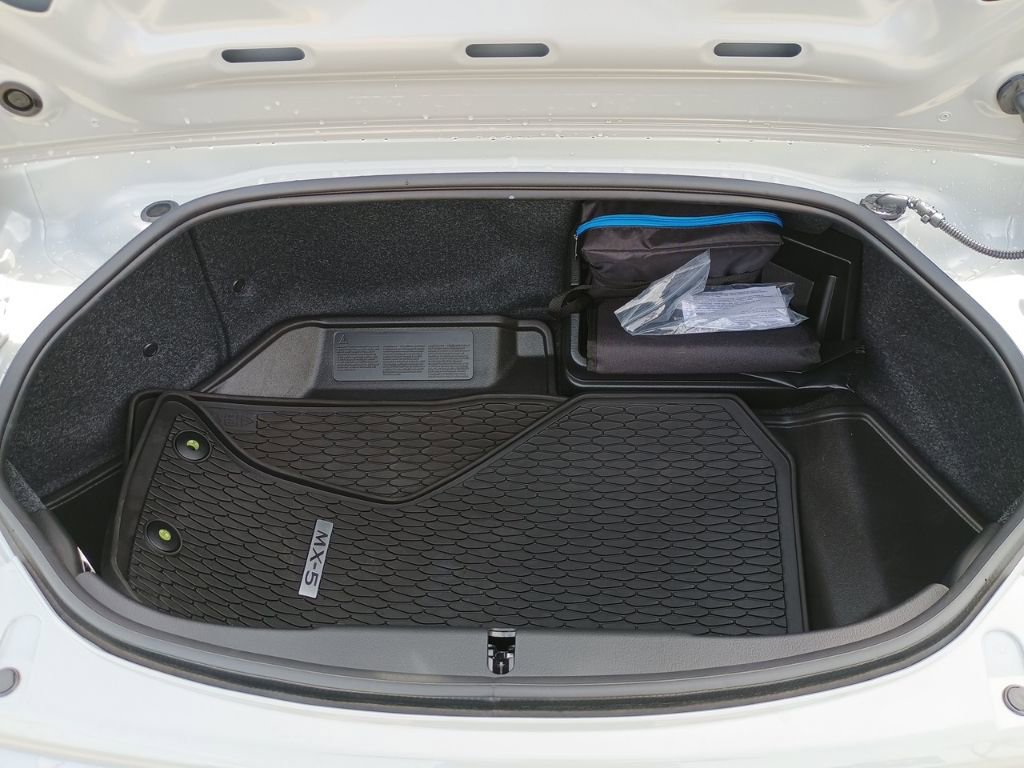 Used 2025 MAZDA MX-5 Miata RF Grand Touring image 14