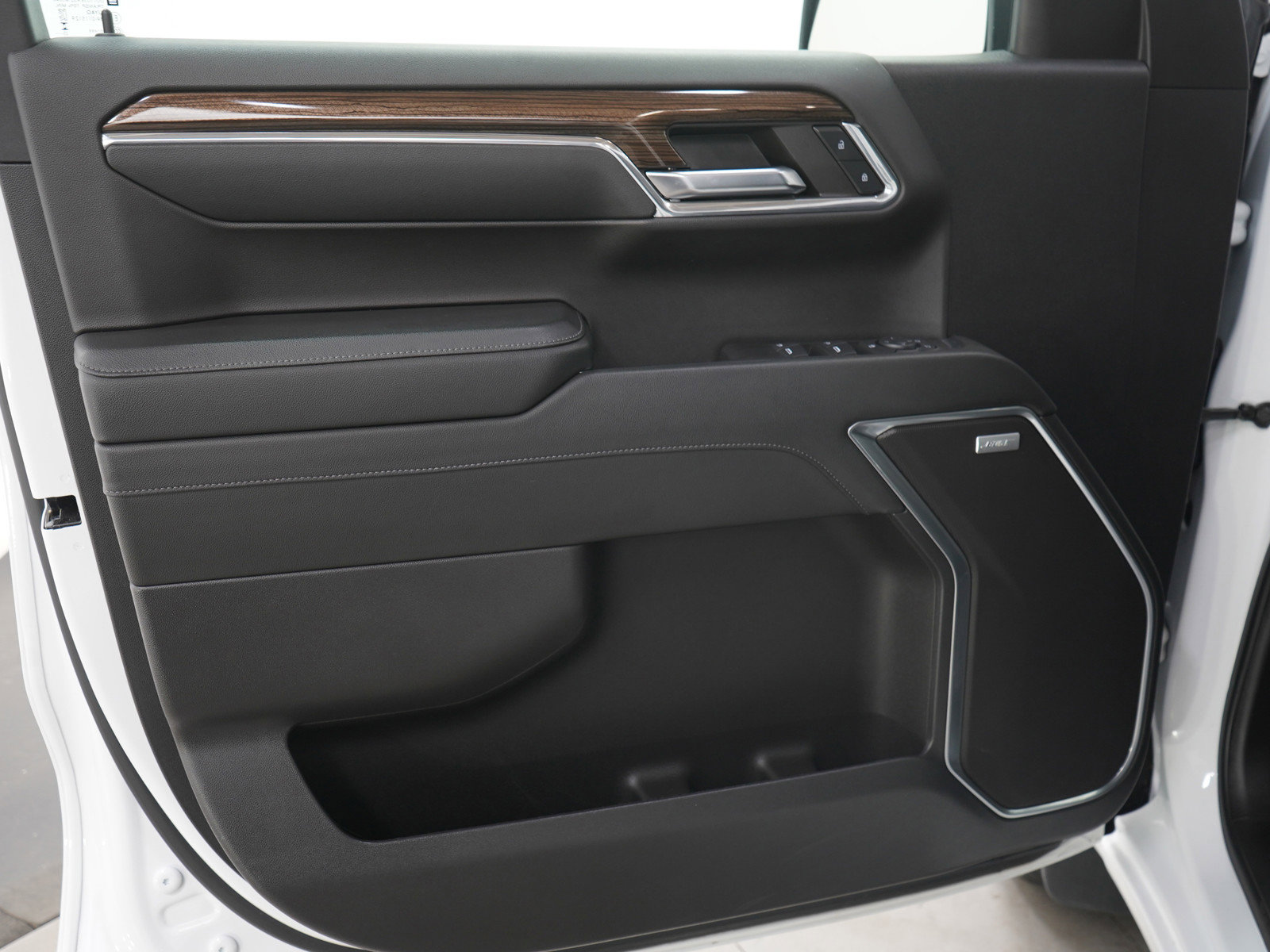 Used 2024 Chevrolet Silverado 1500 RST w/ Convenience Package II image 20