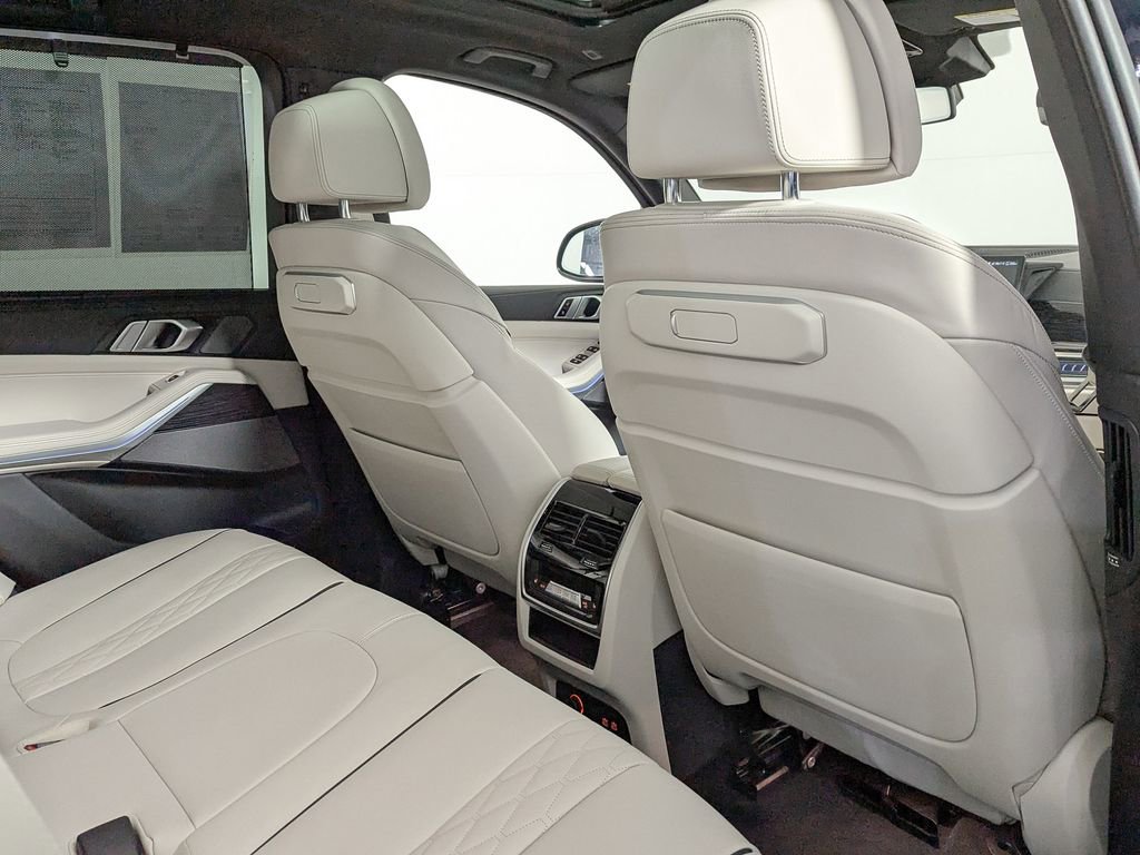Certified 2024 BMW X5 xDrive40i w/ M Sport Package image 45