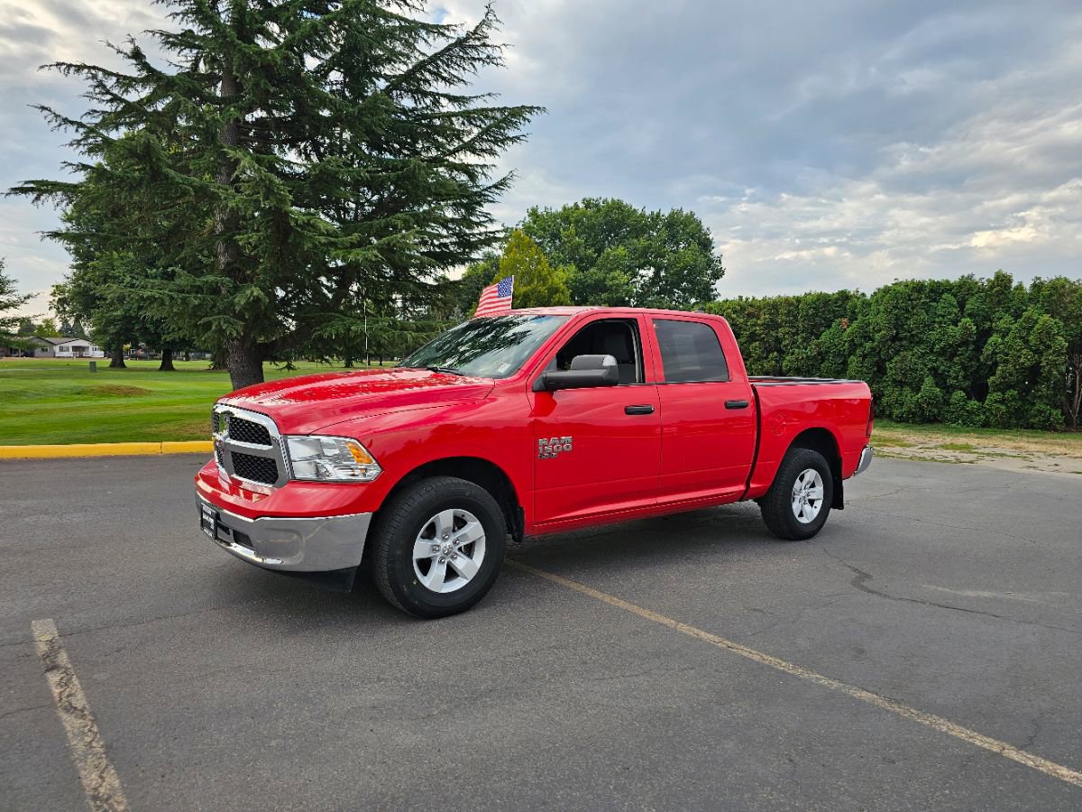 Used 2023 RAM 1500 Classic SLT w/ Trailer & Traction Group image 3