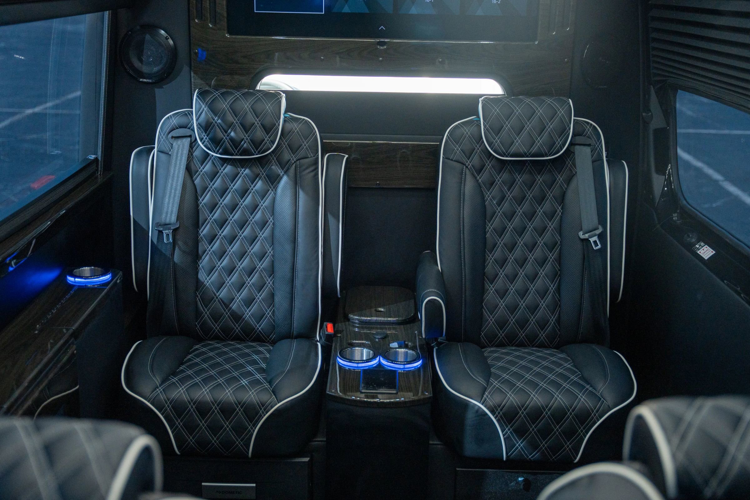 Used 2024 Mercedes-Benz Sprinter 3500 image 26