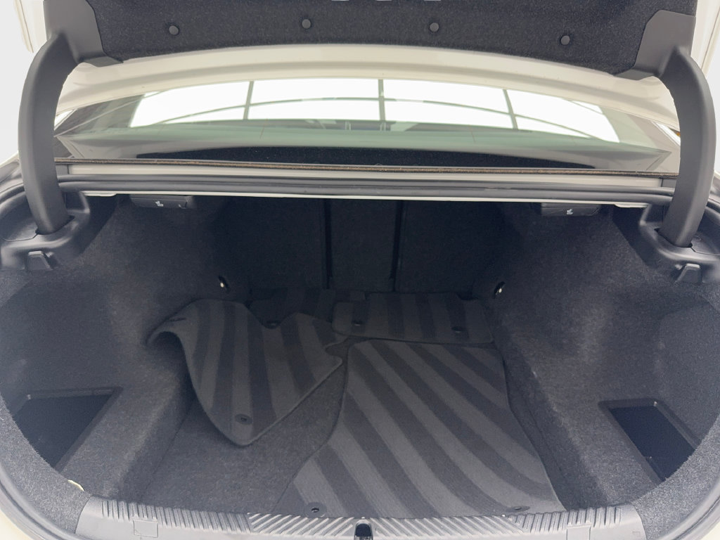 Used 2026 BMW 530i RWD image 18