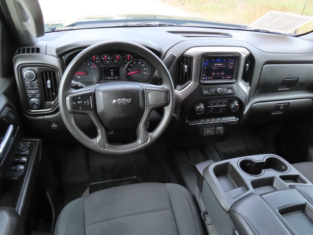 Certified 2020 Chevrolet Silverado 1500 Custom Trail Boss w/ Custom Convenience Package AWD/4WD image 4