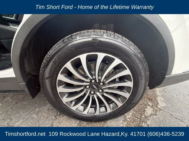 Used 2023 Lincoln Aviator AWD w/ Premium Package image 27