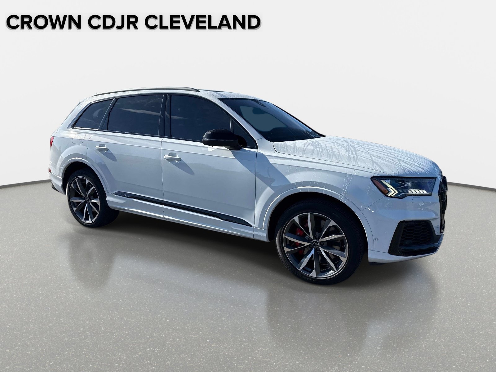 Used 2023 Audi SQ7 Prestige w/ Sport Package AWD/4WD image 2