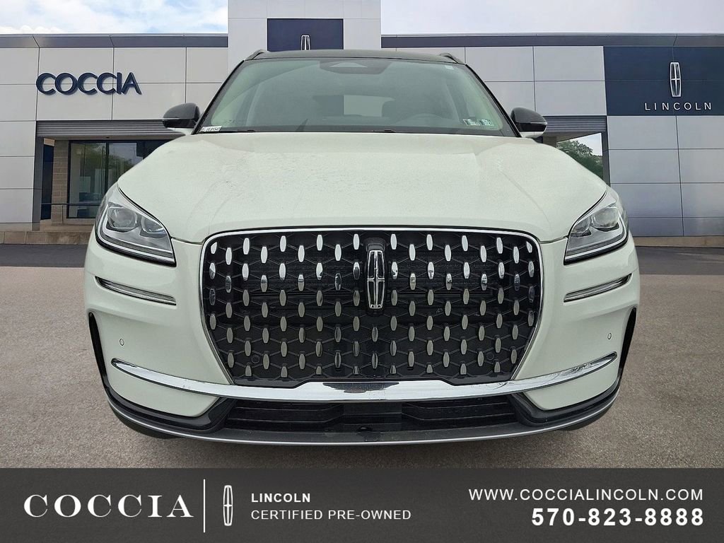 Certified 2025 Lincoln Corsair Reserve image 2