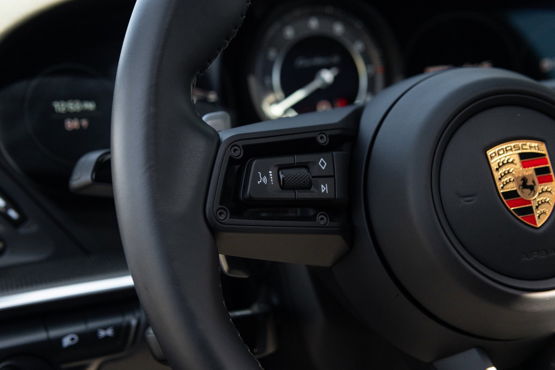 Used 2023 Porsche 911 Turbo S image 37