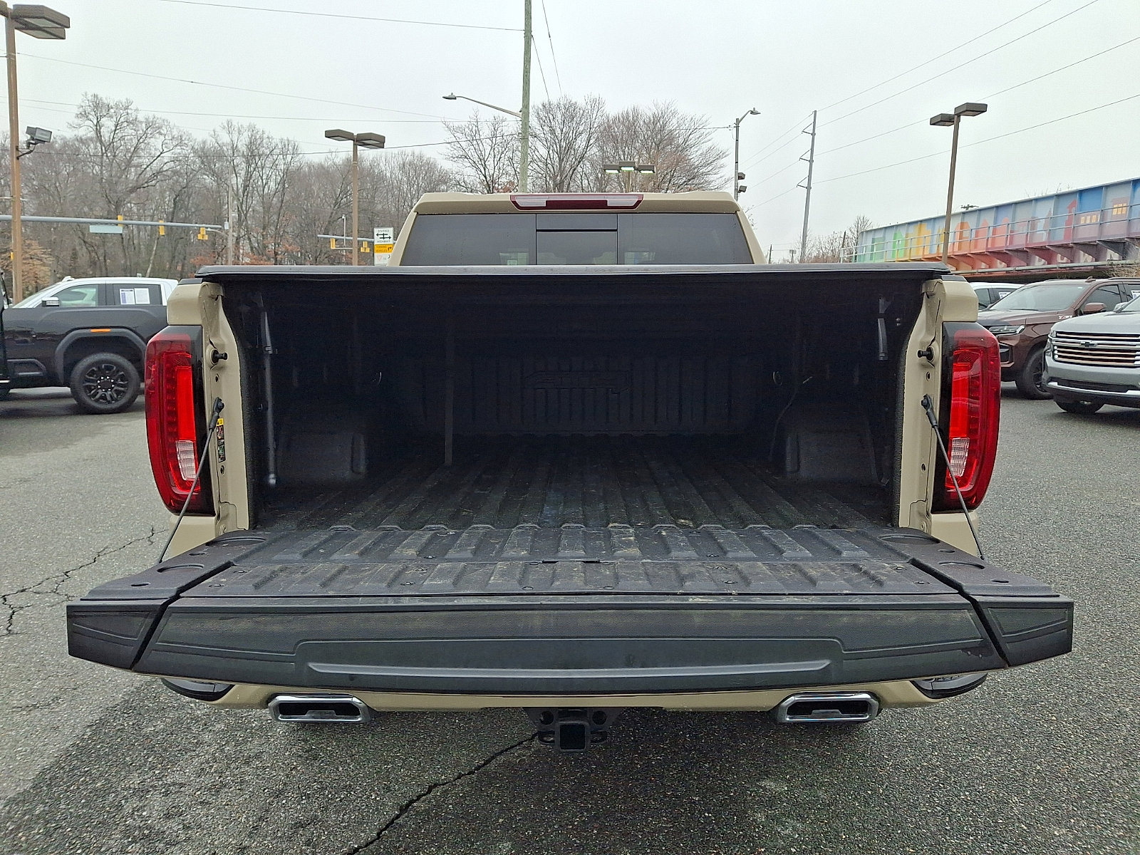Used 2023 GMC Sierra 1500 AT4 w/ AT4 Premium Package image 28
