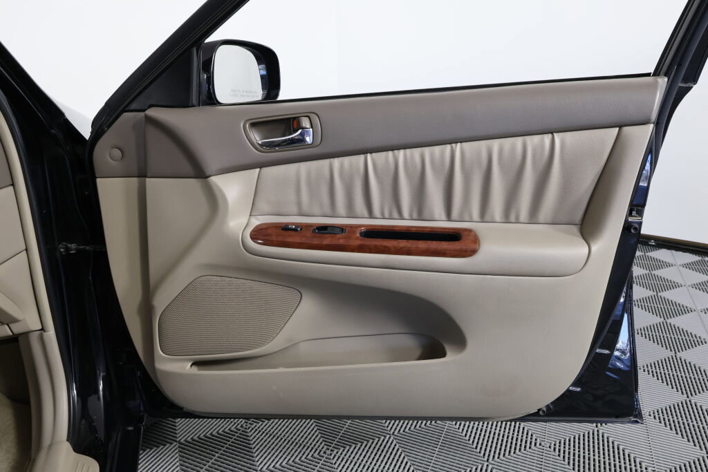 Used 2005 Toyota Camry XLE image 21