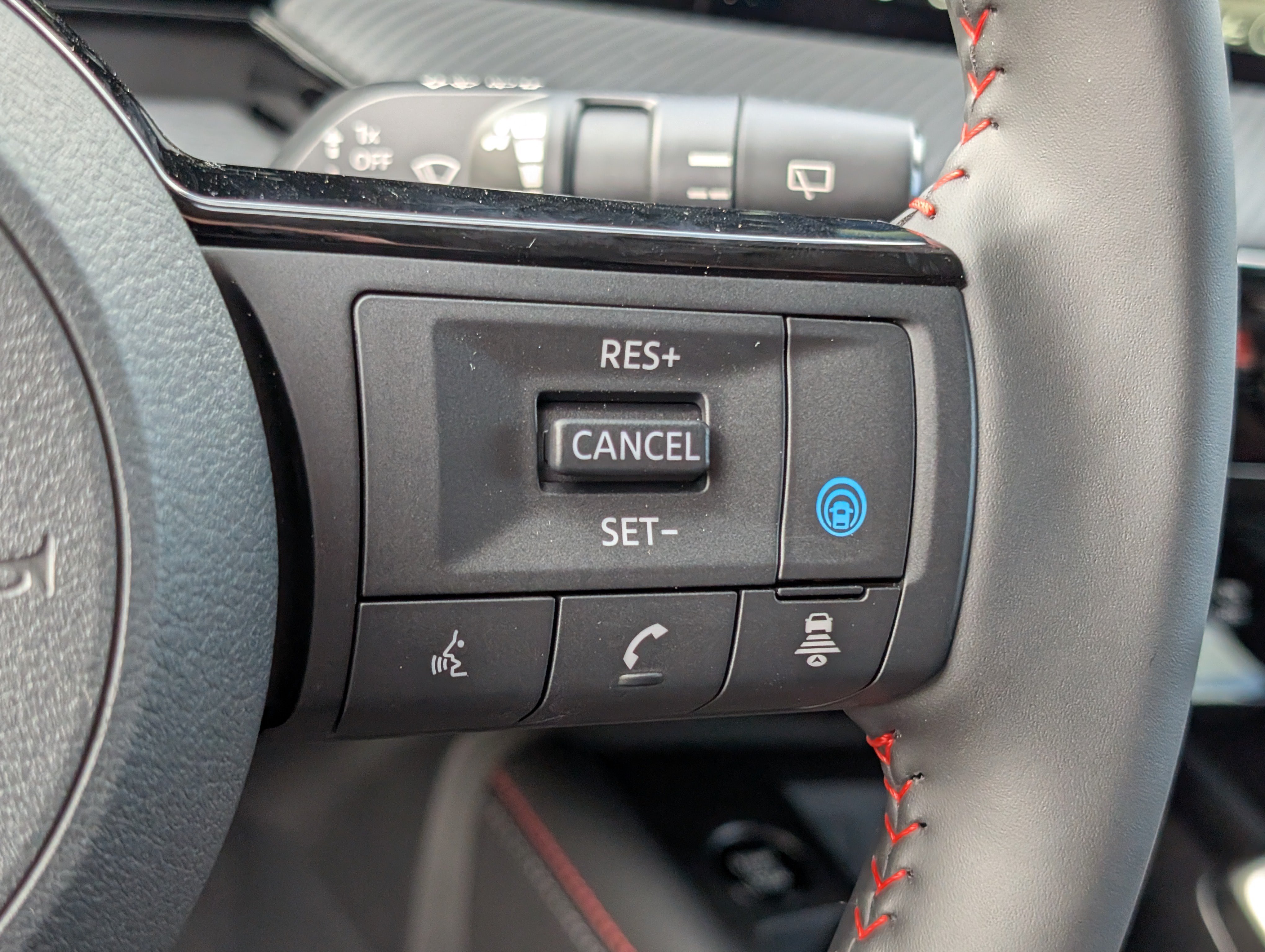 New 2027 Nissan Kicks SR AWD/4WD image 19