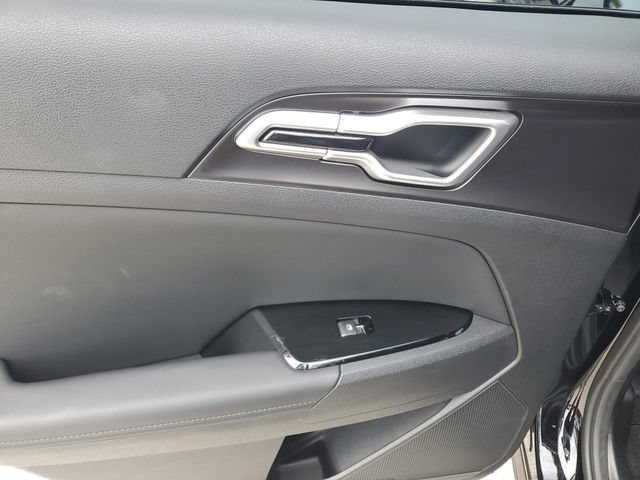 Certified 2024 Kia Sportage EX FWD image 9