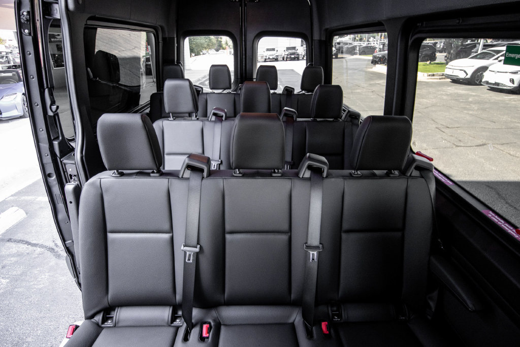 Used 2026 Mercedes-Benz Sprinter 2500 image 14