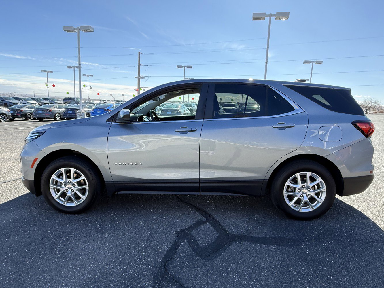 Used 2024 Chevrolet Equinox LT AWD/4WD image 8