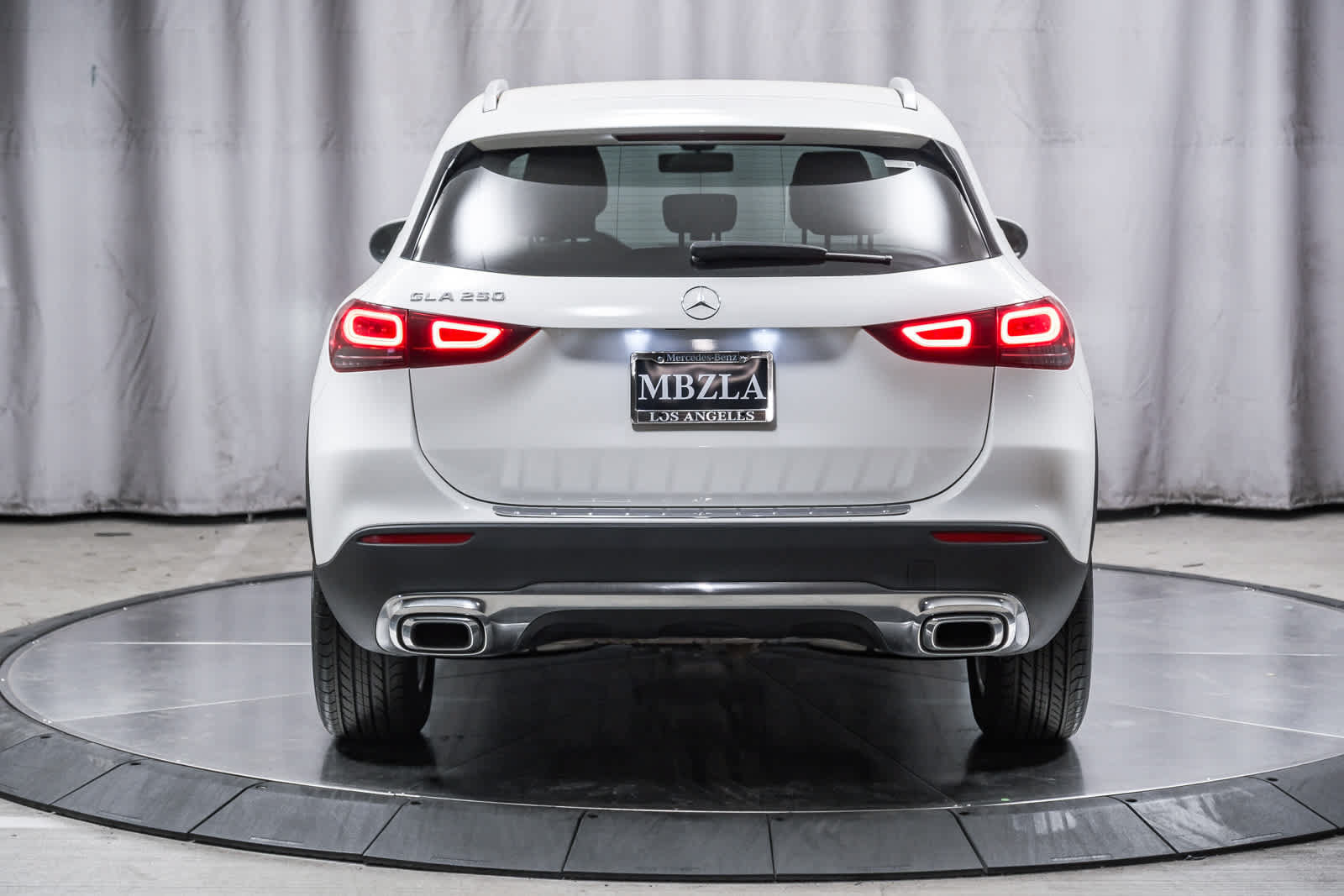 Used 2021 Mercedes-Benz GLA 250 image 3