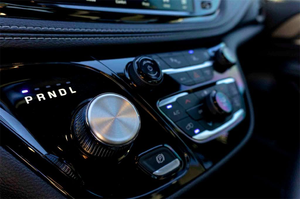 New 2026 Chrysler Pacifica Select w/ S Appearance Package image 16