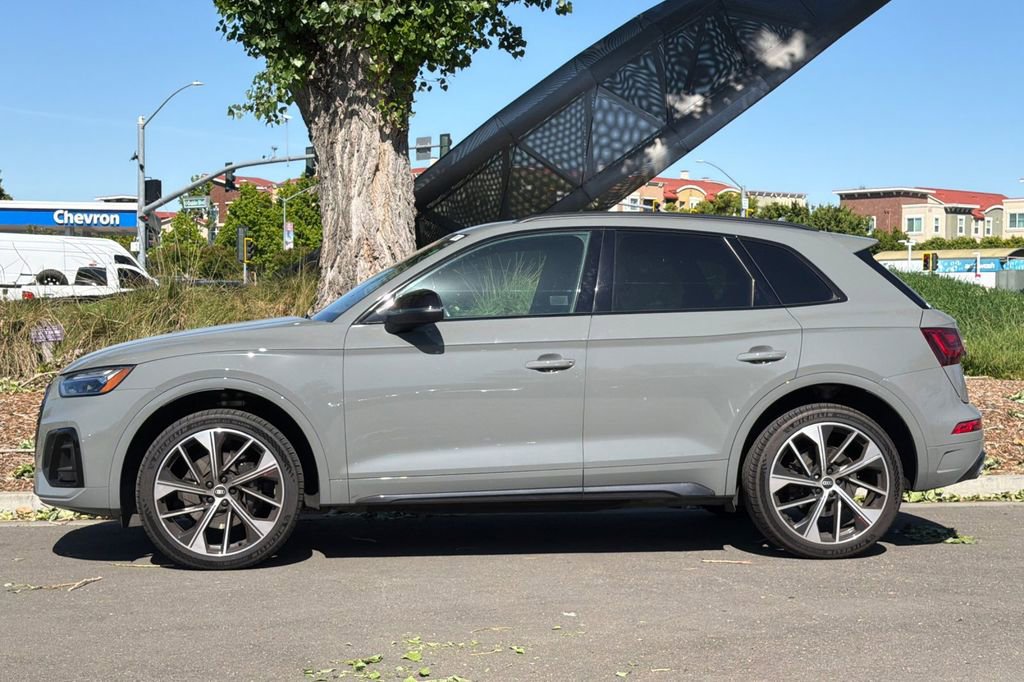 Used 2021 Audi SQ5 Premium Plus w/ Premium Plus Package AWD/4WD image 7