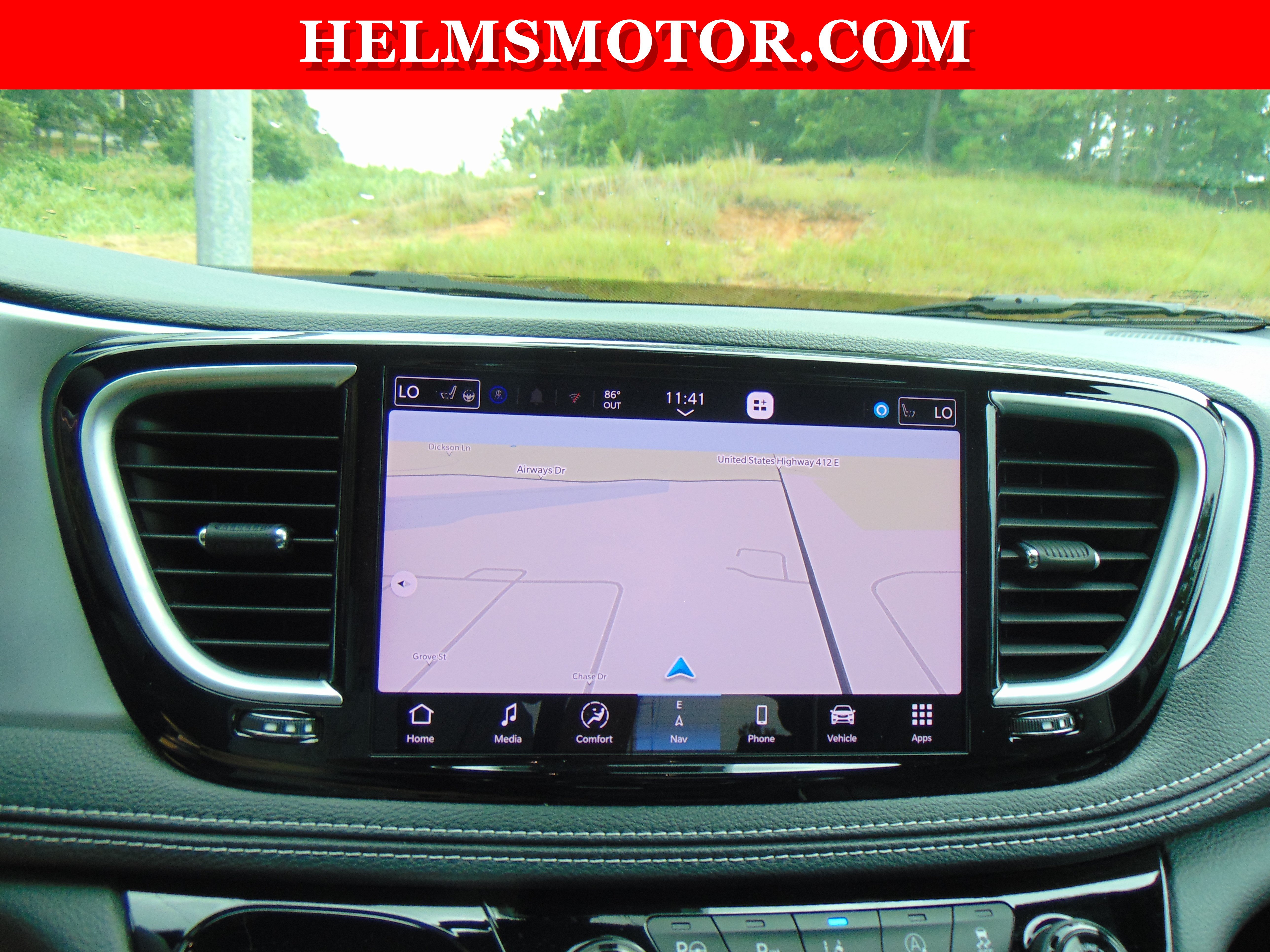 Certified 2025 Chrysler Pacifica Limited FWD image 27