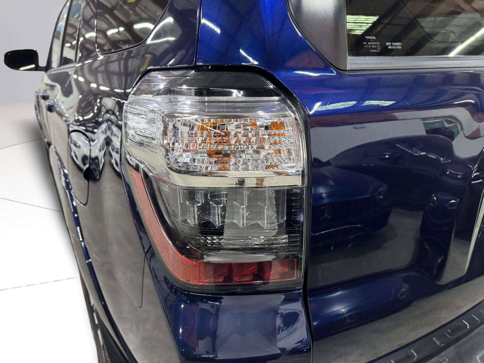 Used 2020 Toyota 4Runner TRD Off-Road Premium w/ Moonroof Package AWD/4WD image 13