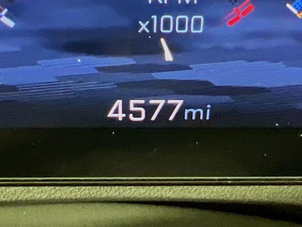 Used 2024 Chevrolet Traverse Z71 w/ Enhanced Driving Package image 12