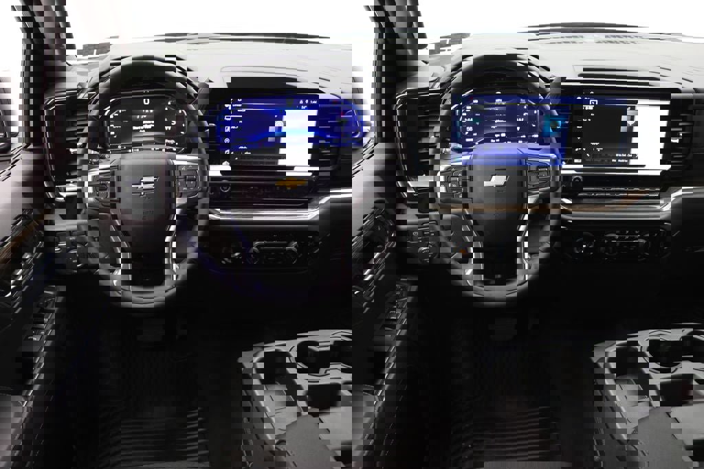 Used 2024 Chevrolet Silverado 1500 LT image 17