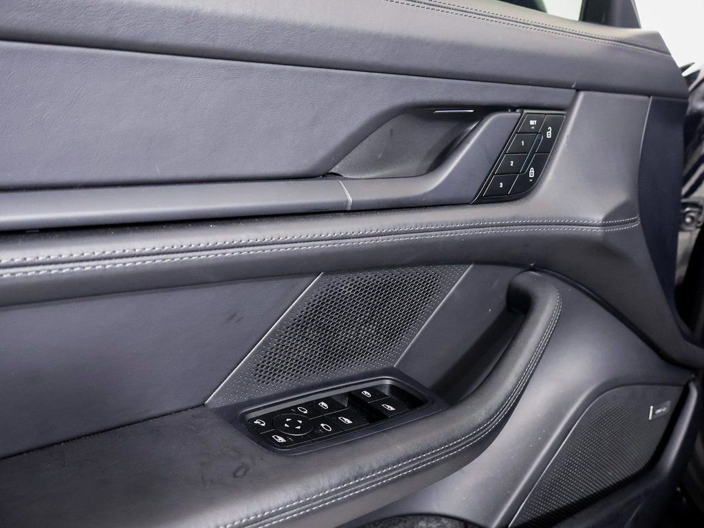 Certified 2024 Porsche Taycan 4 Cross Turismo w/ Premium Package image 21