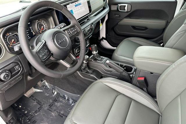 New 2026 Jeep Gladiator Mojave image 2