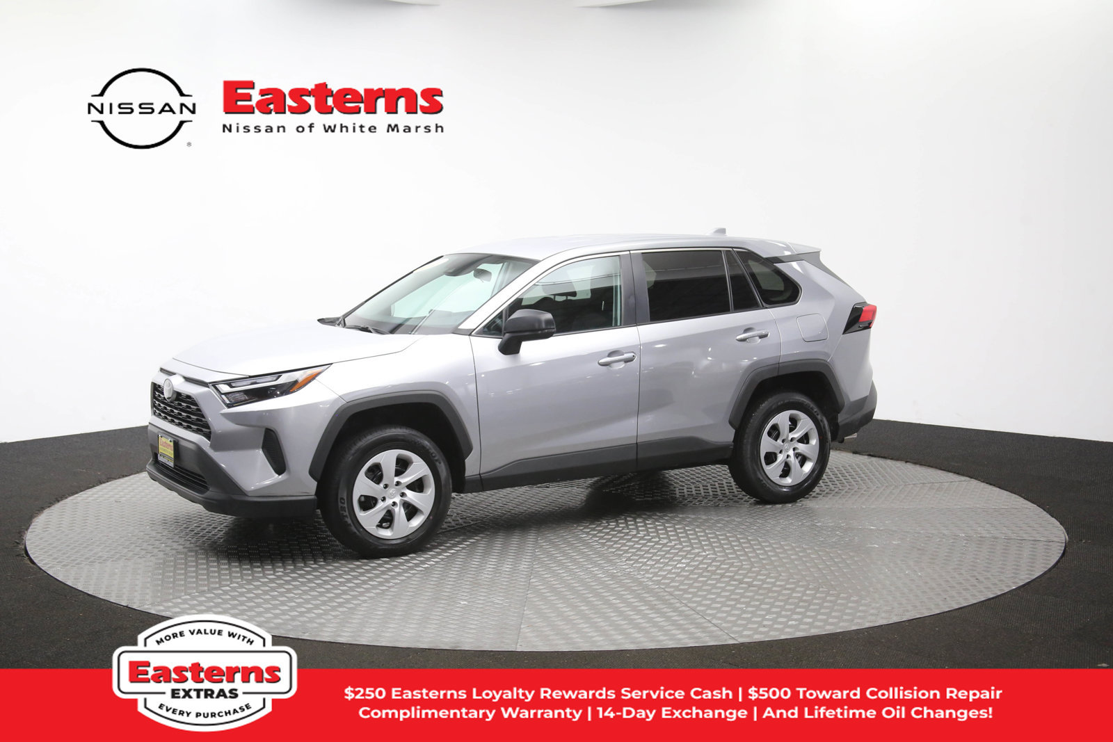 Used 2025 Toyota RAV4 LE AWD/4WD image 56
