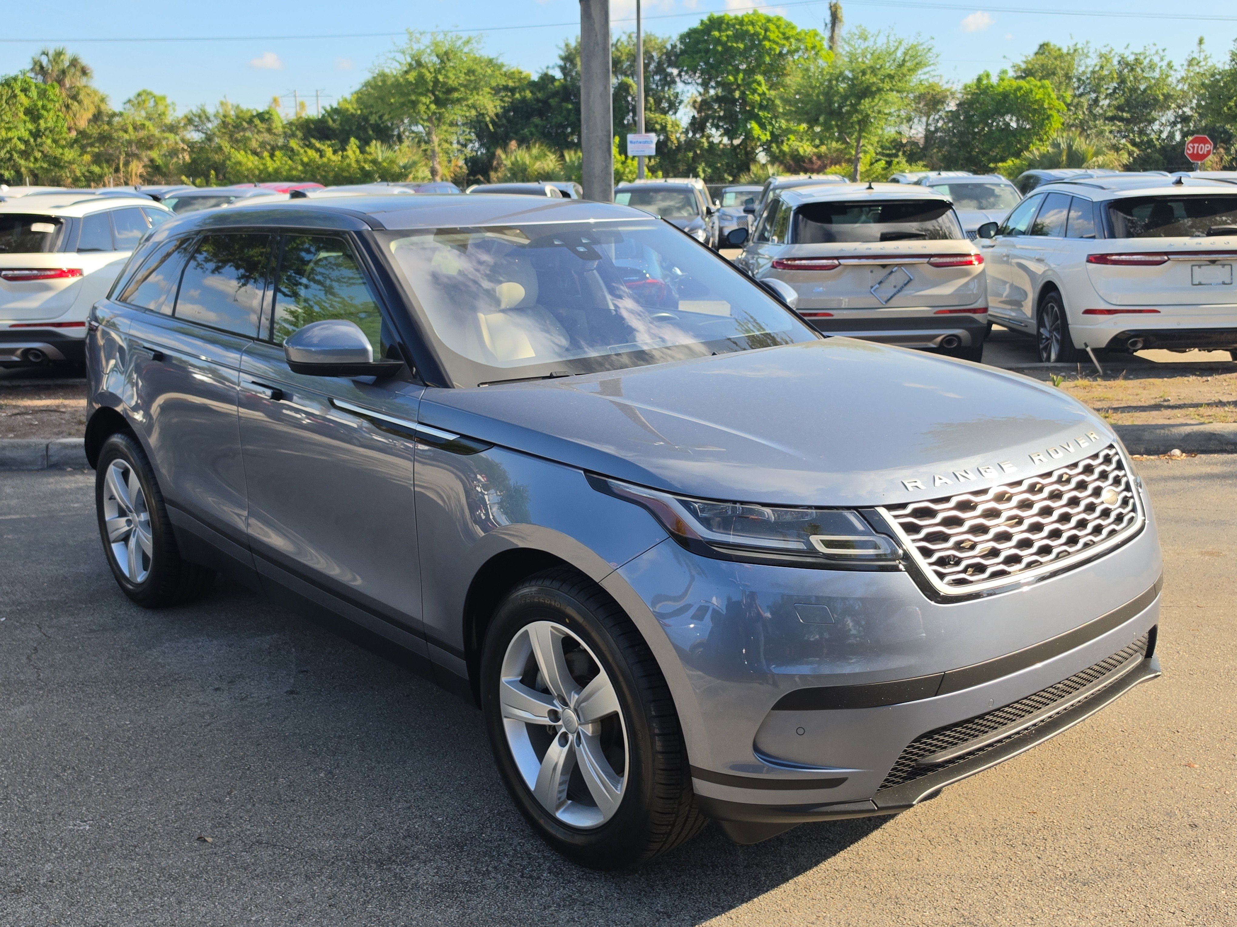 Used 2020 Land Rover Range Rover Velar S AWD/4WD image 21