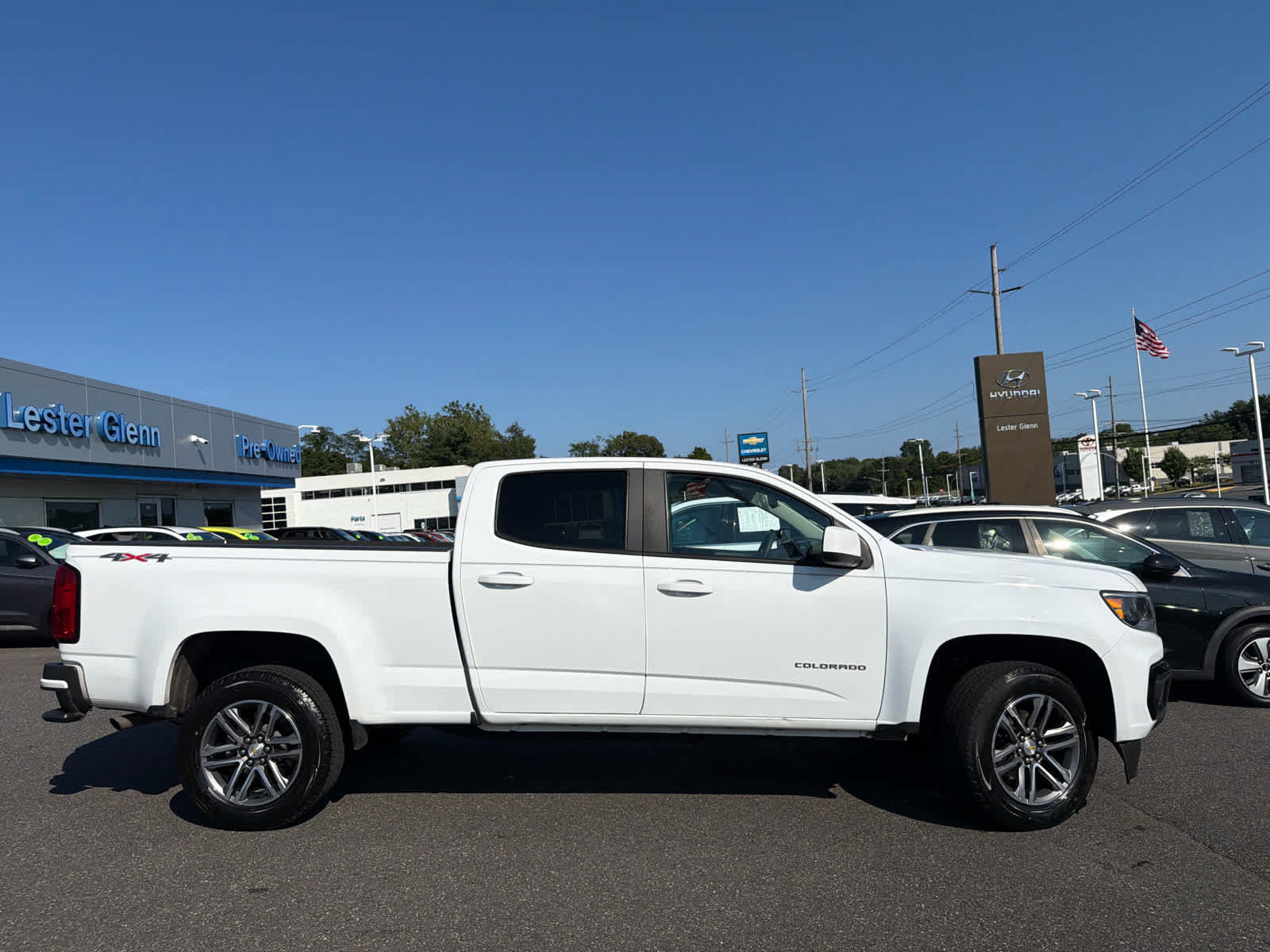 Certified 2022 Chevrolet Colorado W/T w/ Custom Special Edition AWD/4WD image 5