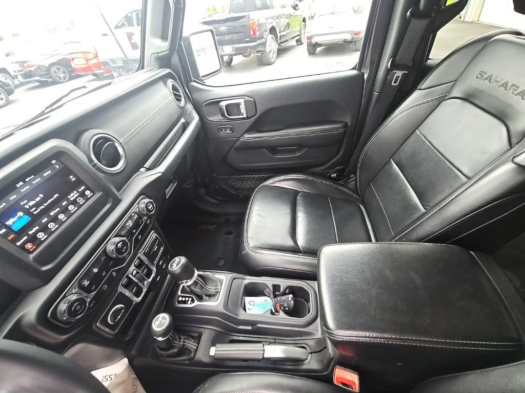 Used 2018 Jeep Wrangler Unlimited Sahara w/ Cold Weather Group image 22