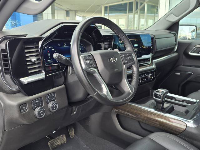 Used 2023 Chevrolet Silverado 1500 RST w/ Rally Edition AWD/4WD image 17