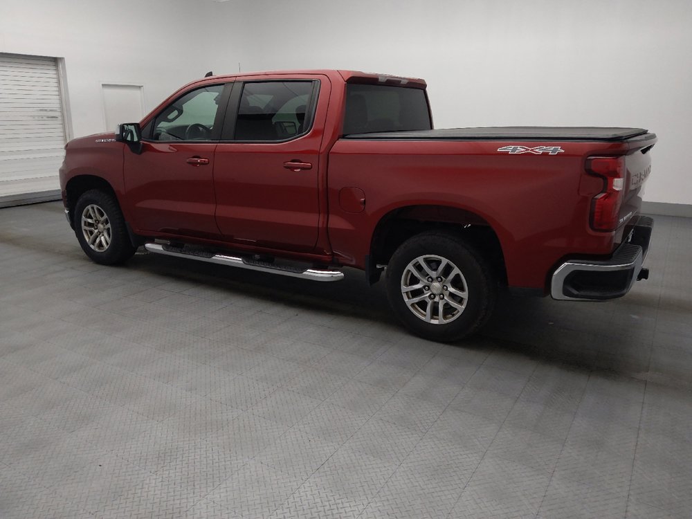 Used 2022 Chevrolet Silverado 1500 LT AWD/4WD image 3